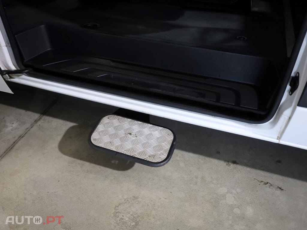 Mercedes-Benz Sprinter 315 CDI/43 Luxo (2+2+2+3)