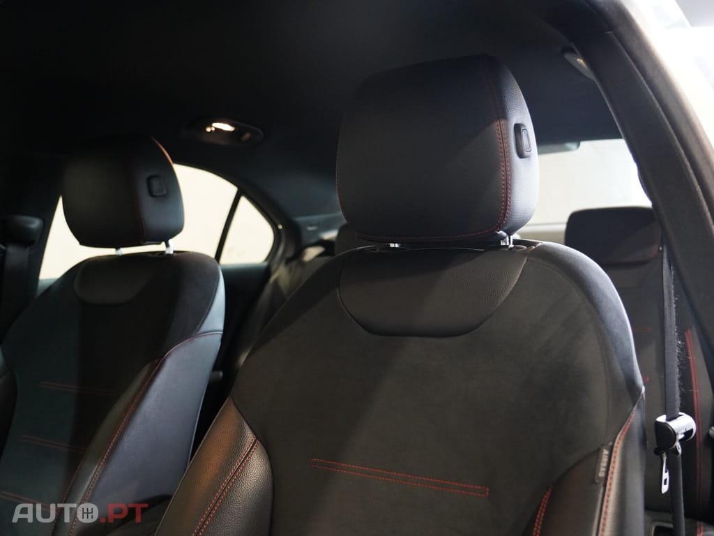 Mercedes-Benz A 180 d AMG Line