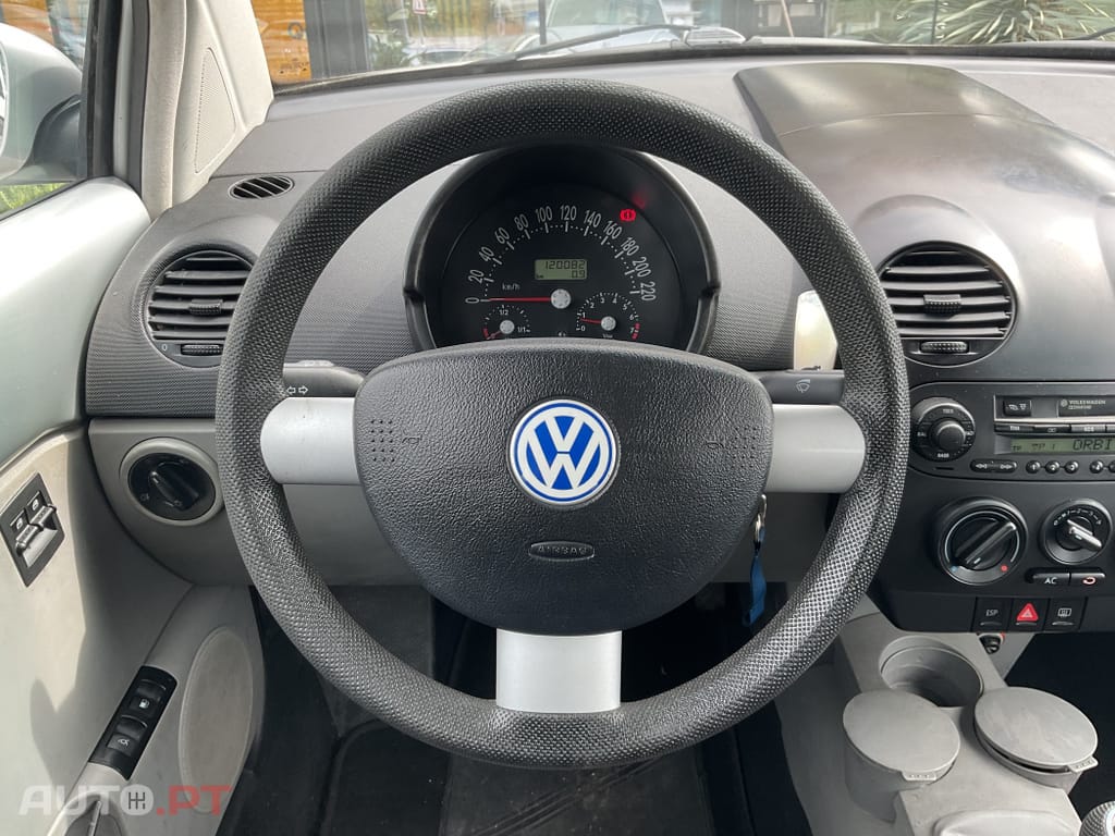 Volkswagen New Beetle 1.6