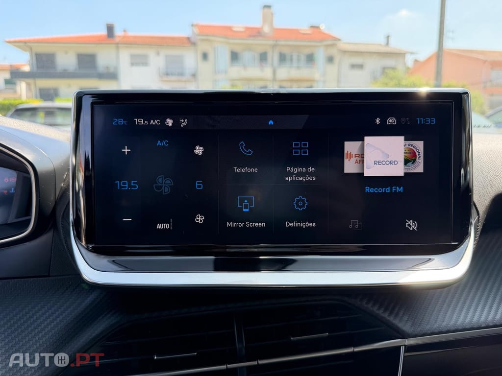 Peugeot 2008 1.2 Hybrid Allure e-DCS6