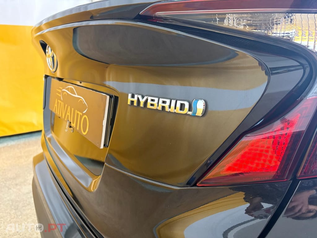 Toyota C-HR 1.8 Hybrid Exclusive