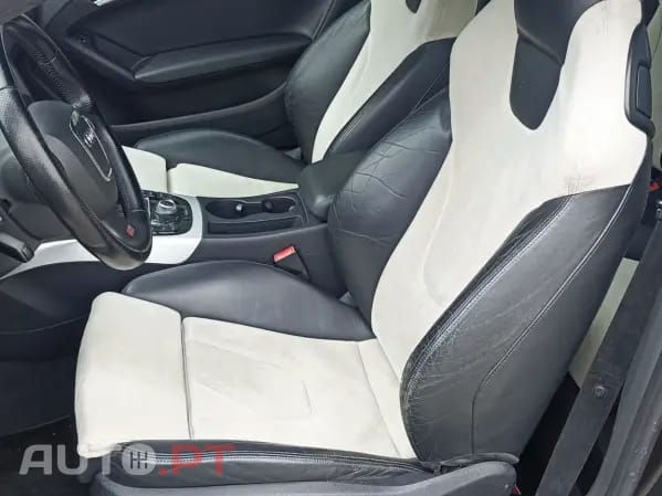 Audi S5 4.2 V8 TFSI QUATTRO