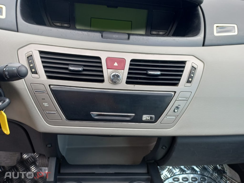 Citroen C4 Grand Picasso HDMI 1.6