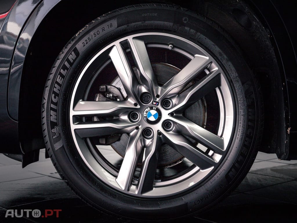BMW X1 25 e xDrive Pack M