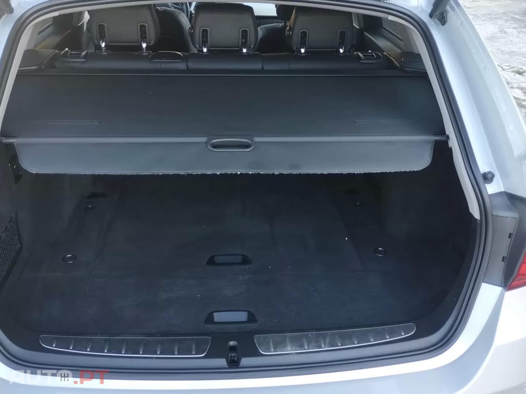 BMW 320 d Touring EfficientDynamics Line Luxury