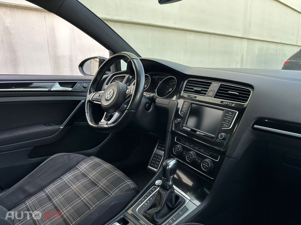 Volkswagen Golf 2.0 TDi GTD DSG