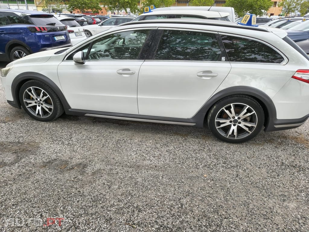 Peugeot 508 RXH 2.0 HDi Hybrid4 2-Tronic
