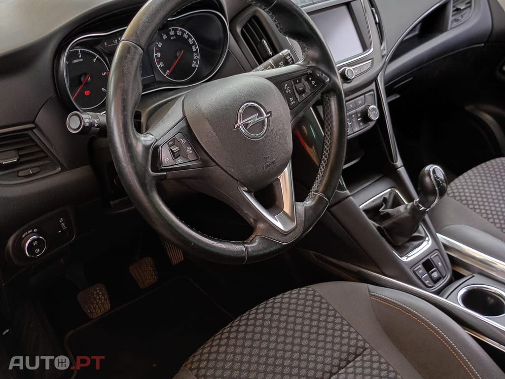 Opel Zafira 1.6 CDTi Executive