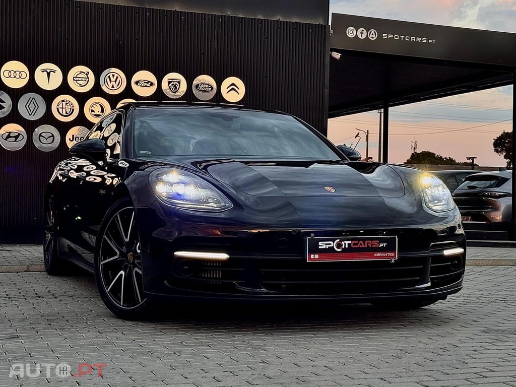 Porsche Panamera 4 E-Hybrid