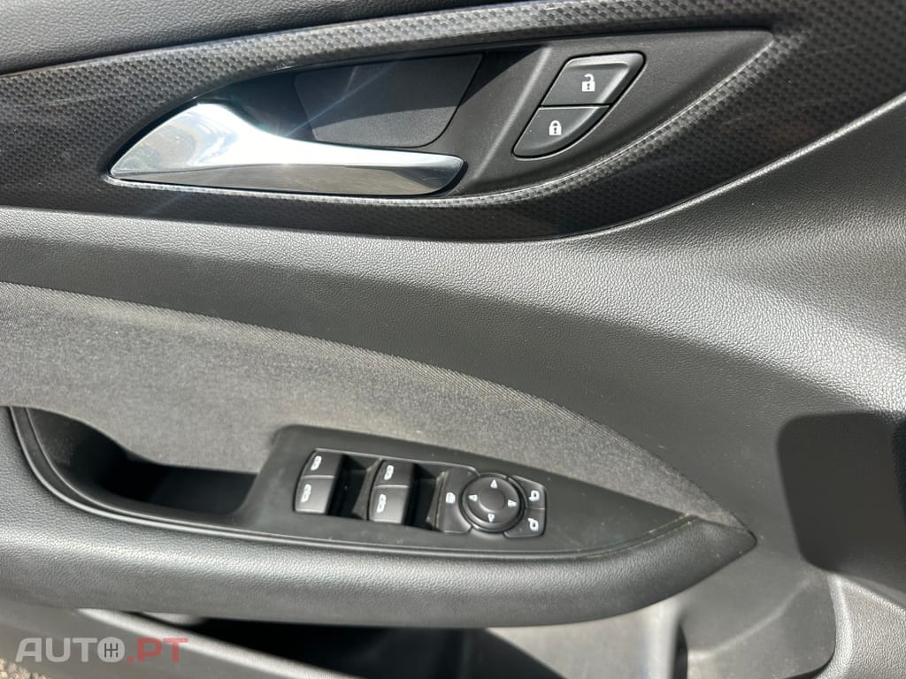 Opel Insignia 1.5 D Business Edition