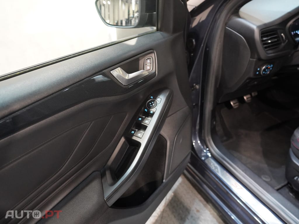 Ford Focus 1.0 EcoBoost ST-Line
