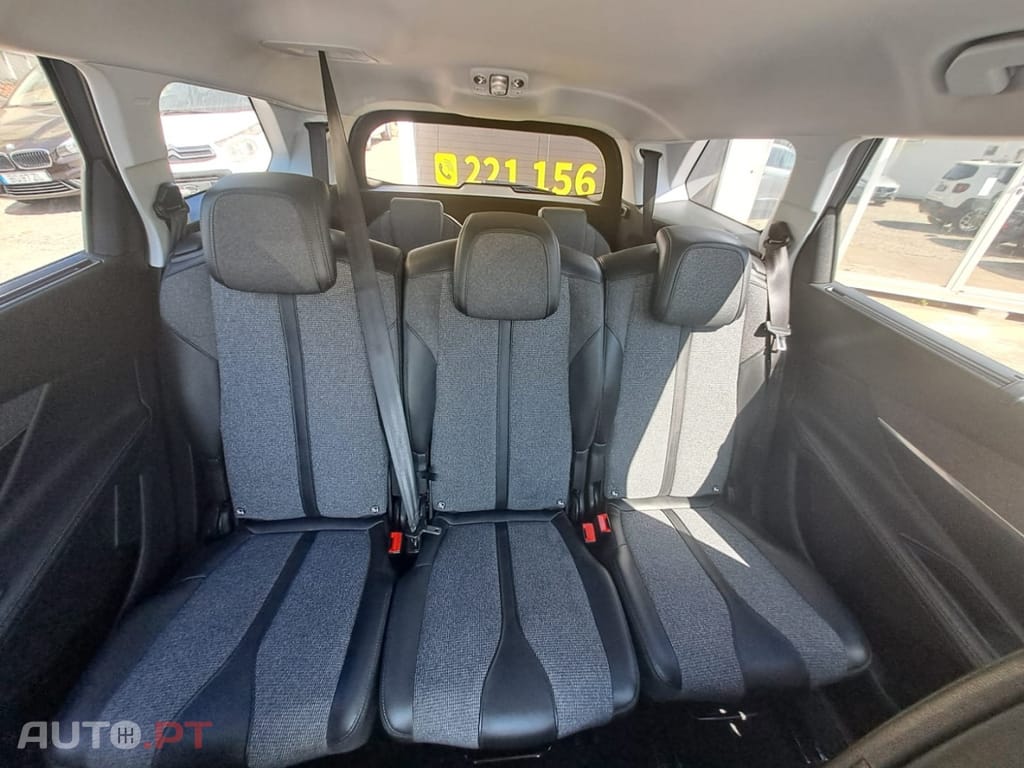 Peugeot 5008 1.5 BlueHDi Allure EAT8