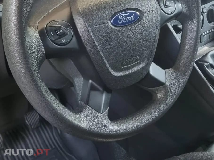 Ford Transit Connect L2 3 Lugares