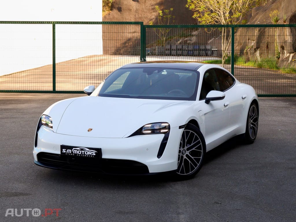 Porsche Taycan Standard