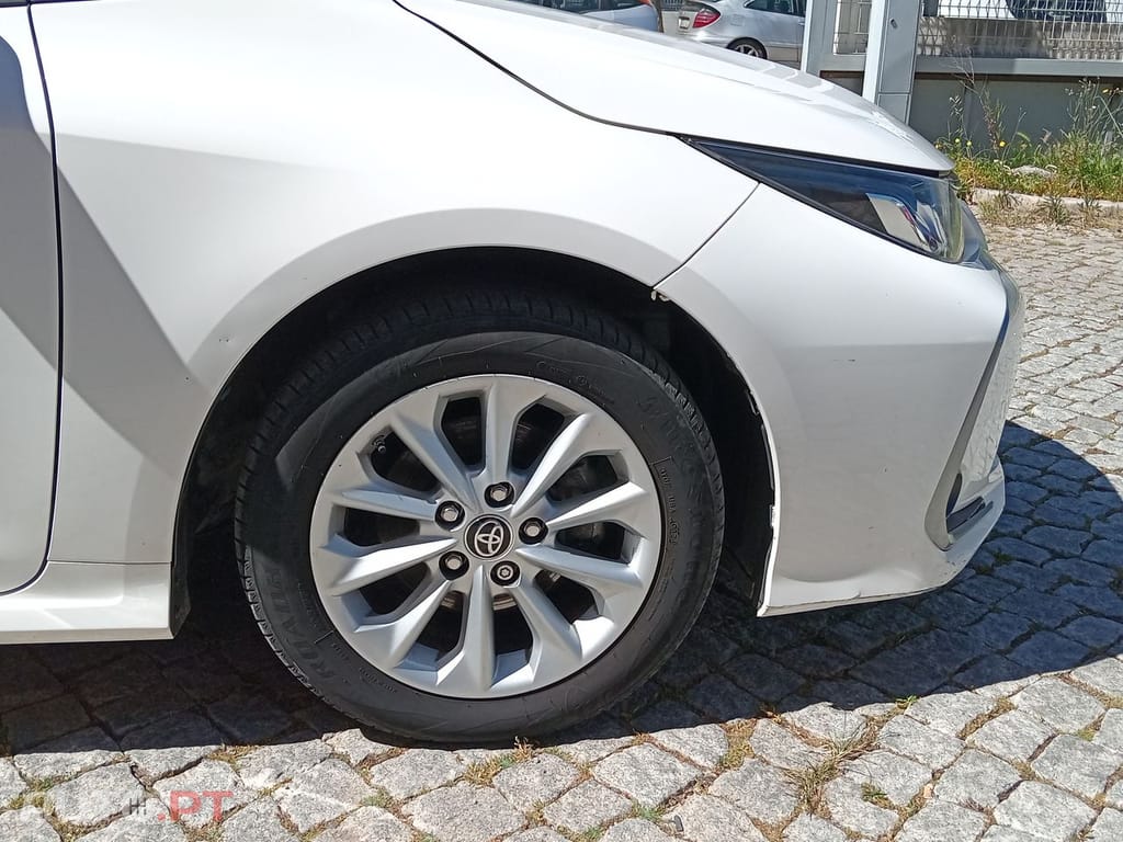 Toyota Corolla 1.5 VVT COMFORT