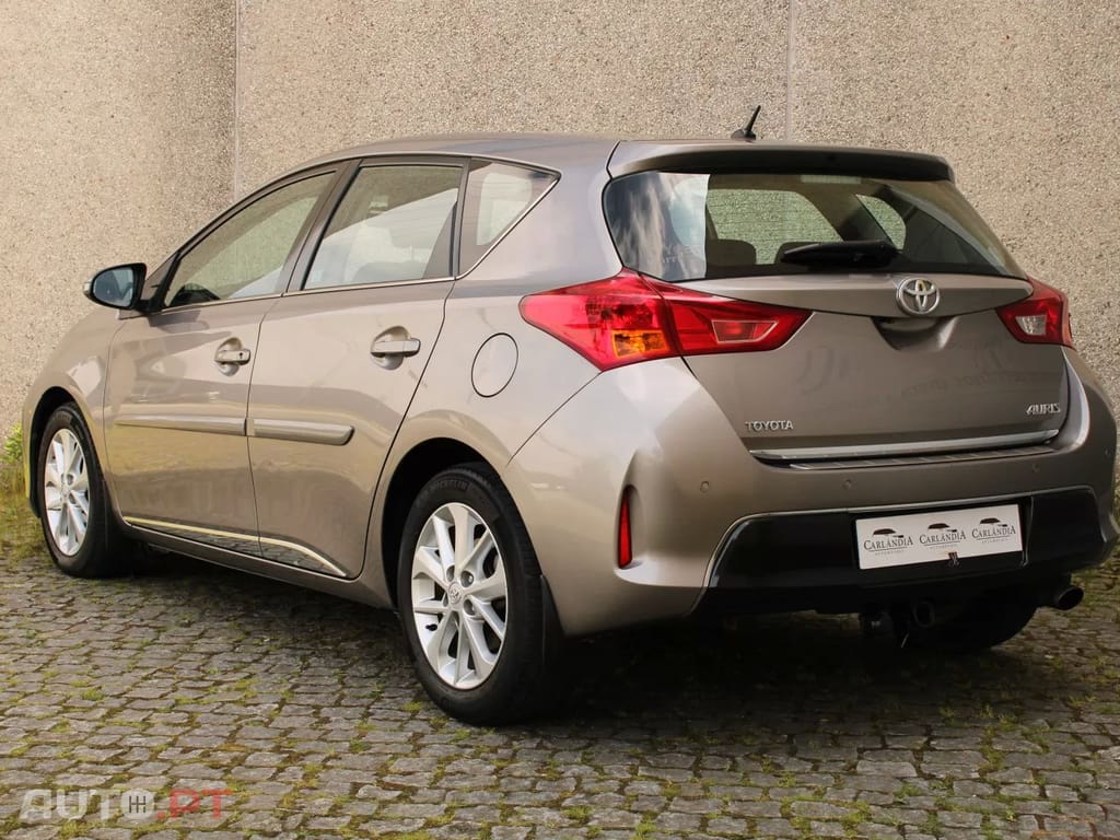Toyota Auris 1.4 D-4D Exclusive+Navi