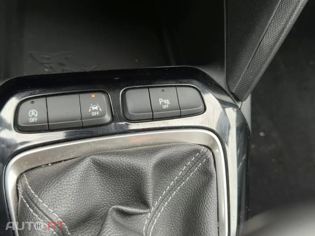 Opel Corsa 1.2 T Elegance