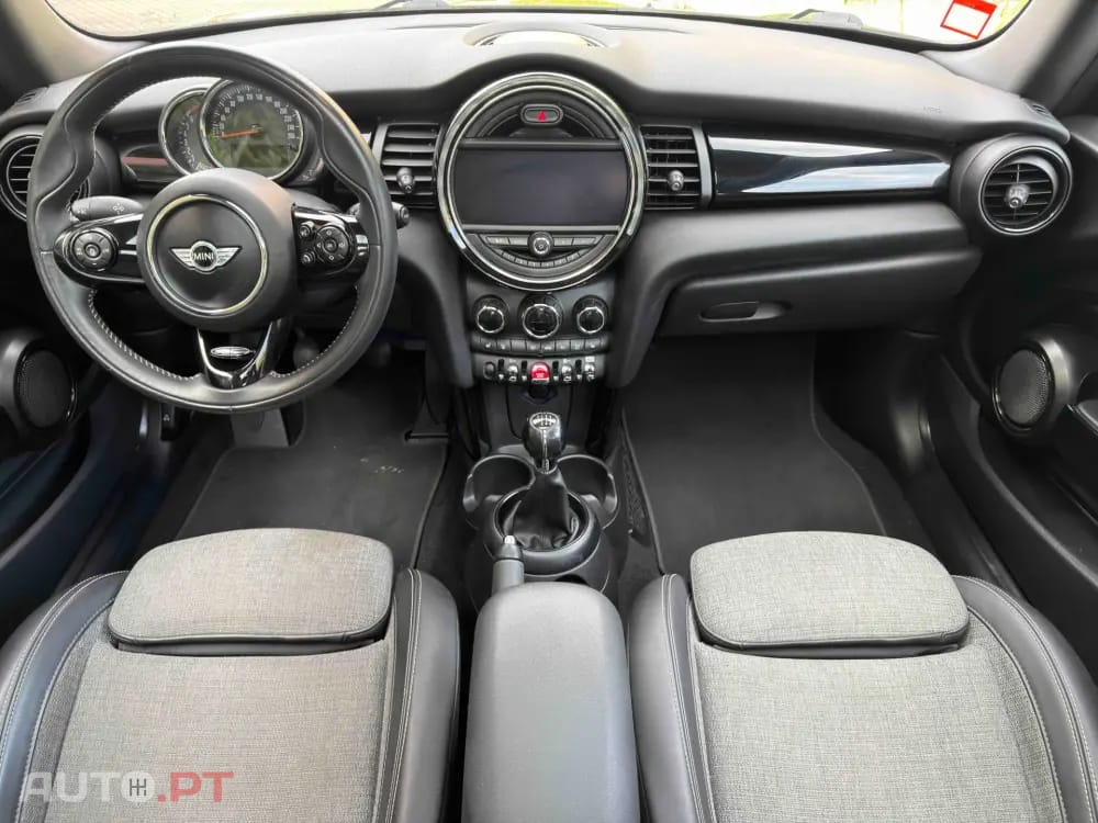 MINI Cooper Cooper S