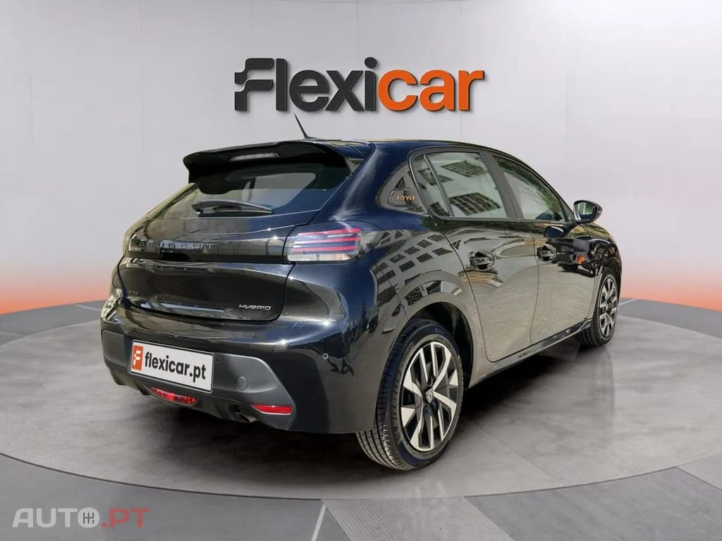 Peugeot 208 1.2 Hybrid Style e-DCS6