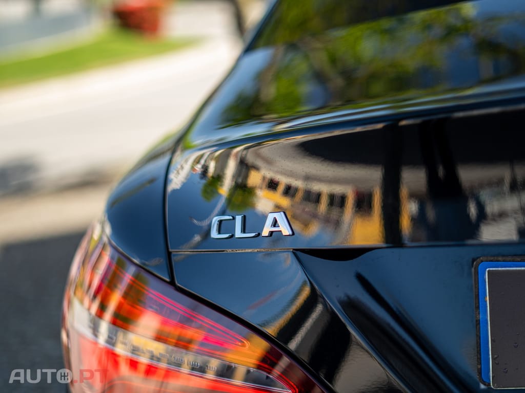 Mercedes-Benz CLA 180 d AMG Line