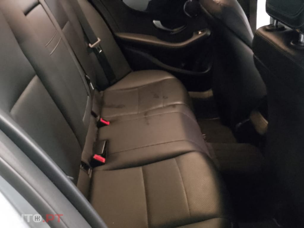 Mercedes-Benz C 200 Bluetec