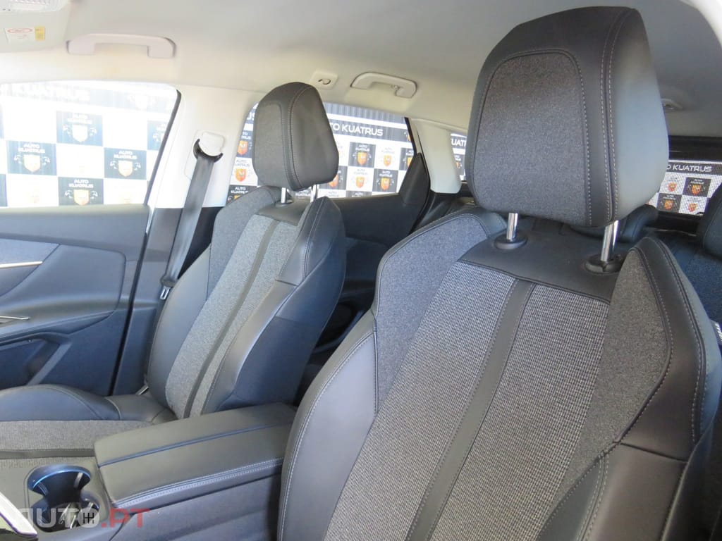 Peugeot 3008 1.5 BlueHDi Allure EAT8