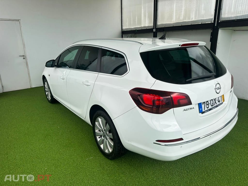 Opel Astra Sports Tourer Excite