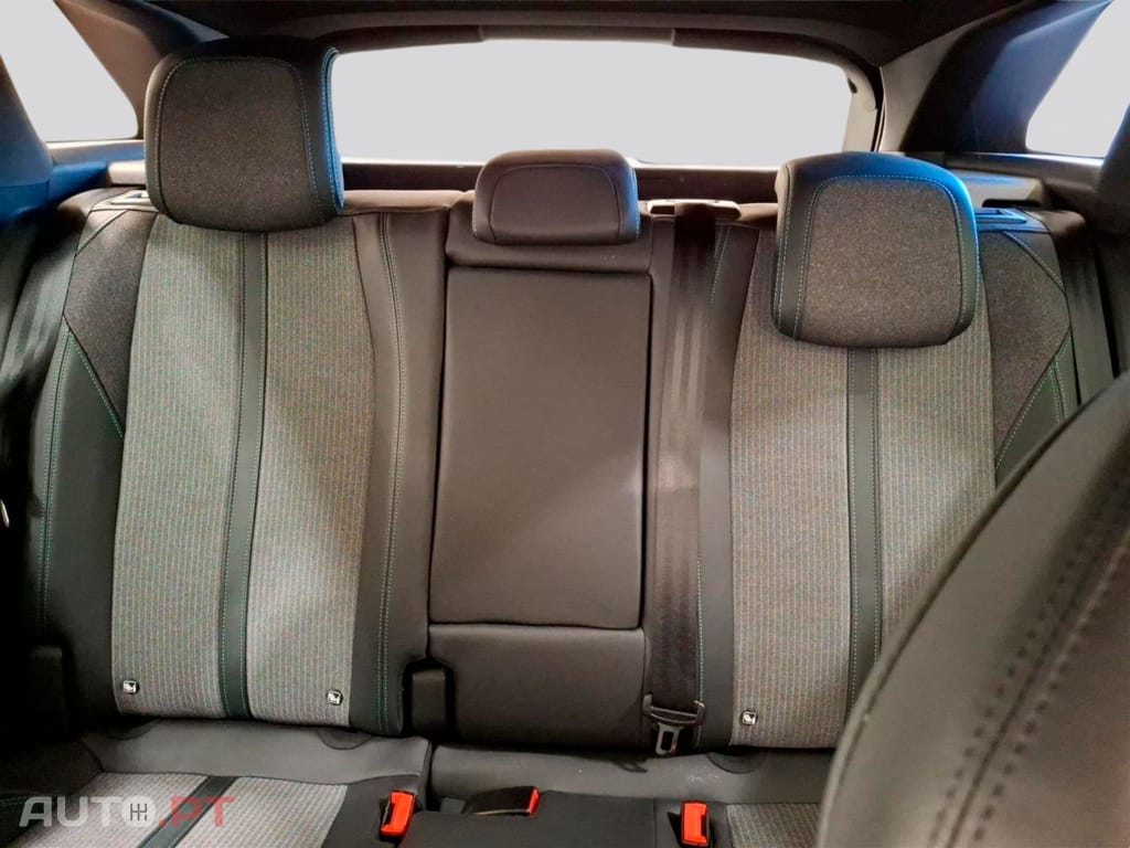 Peugeot 3008 1.2 Allure Pack EAT8 