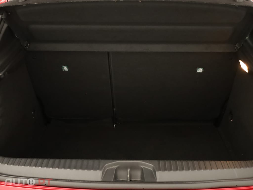 Renault Clio Clio 1.0 TCe Evolution Bi-Fuel — fotografia 24