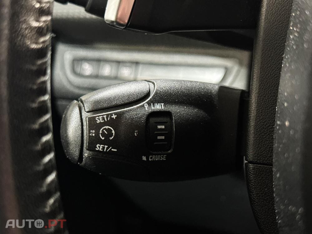 Peugeot 2008 1.6 e-HDi Allure 2-Tronic