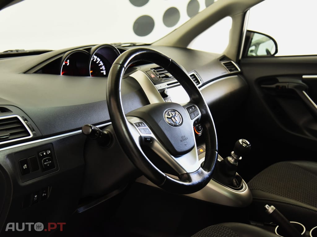 Toyota Verso 2.0 D-4D Exclusive+NAVI