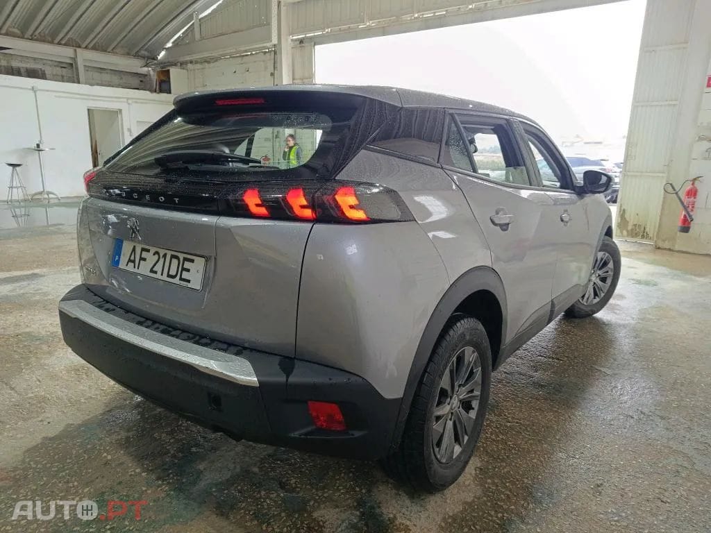 Peugeot 2008 1.2 PureTech Active