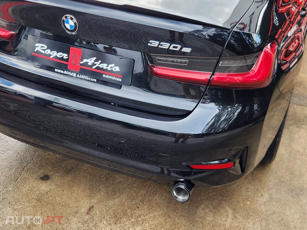 BMW 330 e Line Sport Auto