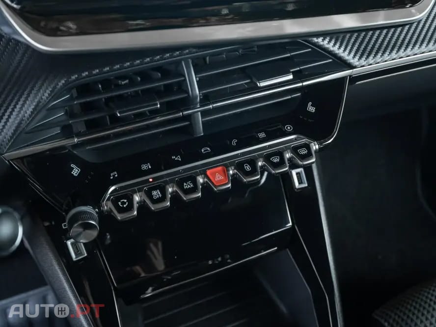 Peugeot E-2008 50 kWh GT