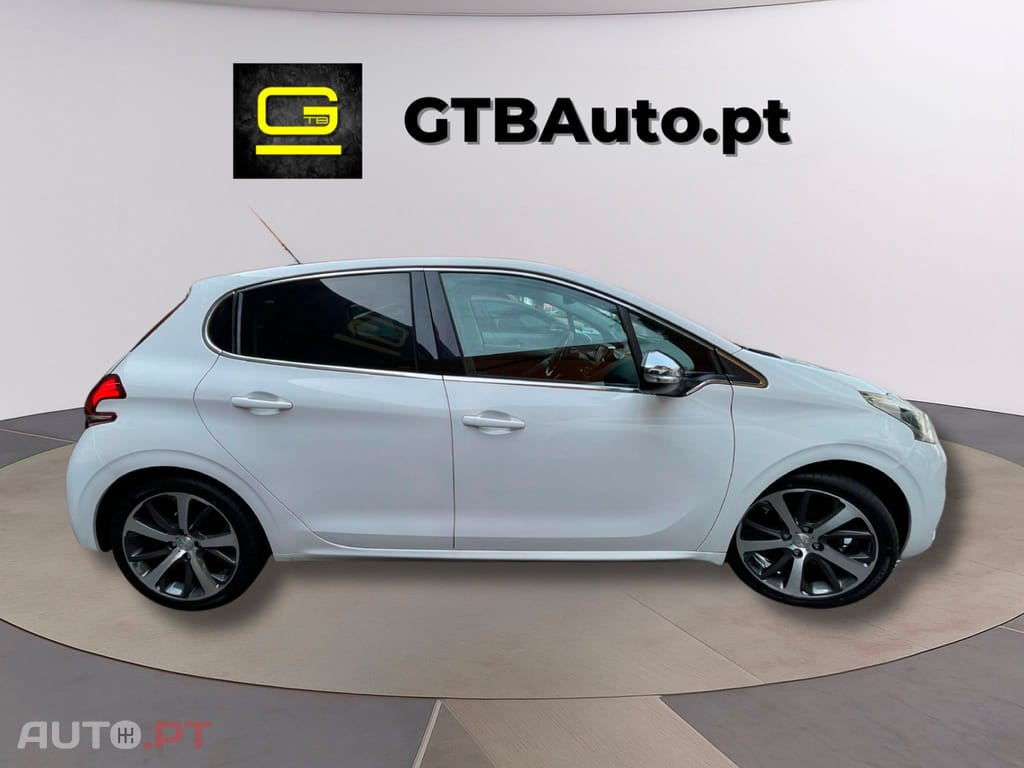 Peugeot 208  1.2 e-THP Féline