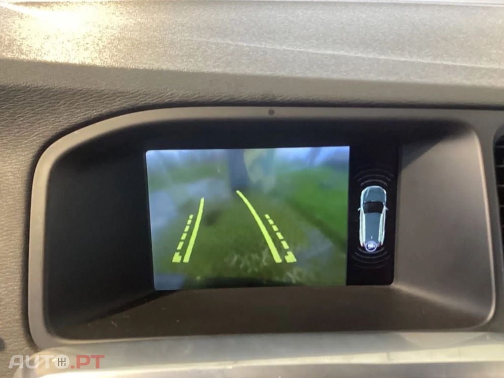 Volvo V60  2.4 D6 Plug-in Hybrid Summum AWD