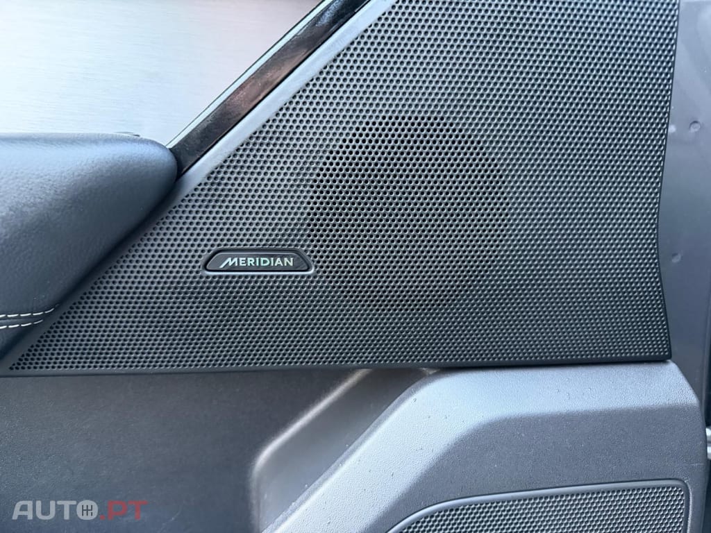 Land Rover Velar 2.0 D200 AWD Dynamic SE