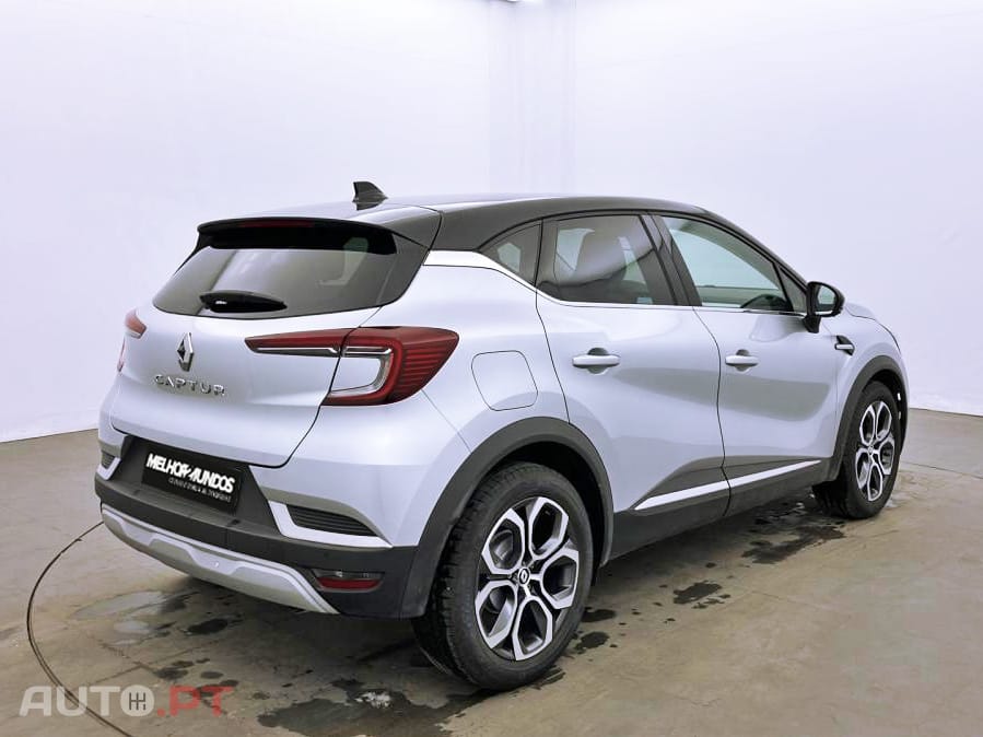 Renault Captur 1.6 E-Tech Plug-In Intens