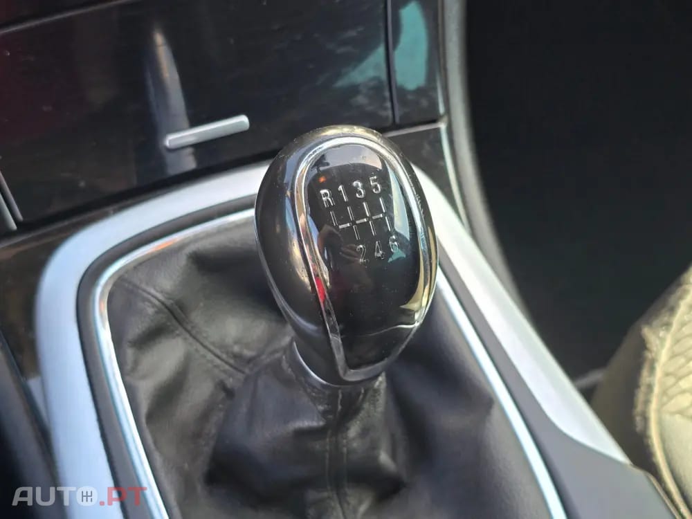 Opel Insignia Outro
