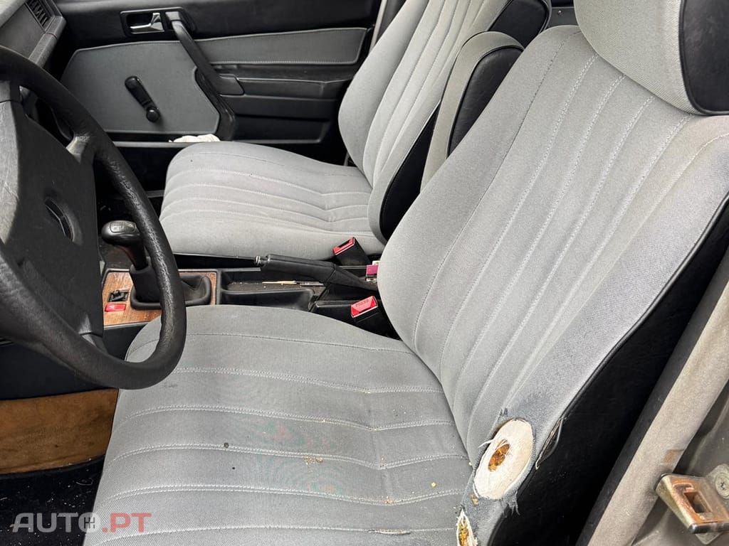 Mercedes-Benz 190 2.0