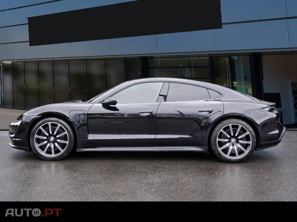 Porsche Taycan Bose