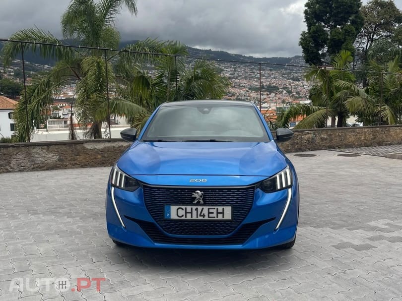 Peugeot E-208 50 kWh GT