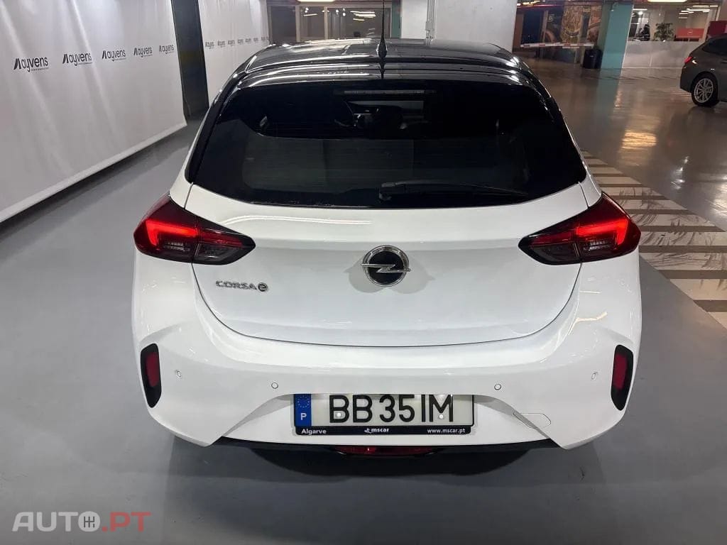 Opel Corsa-E e-GS