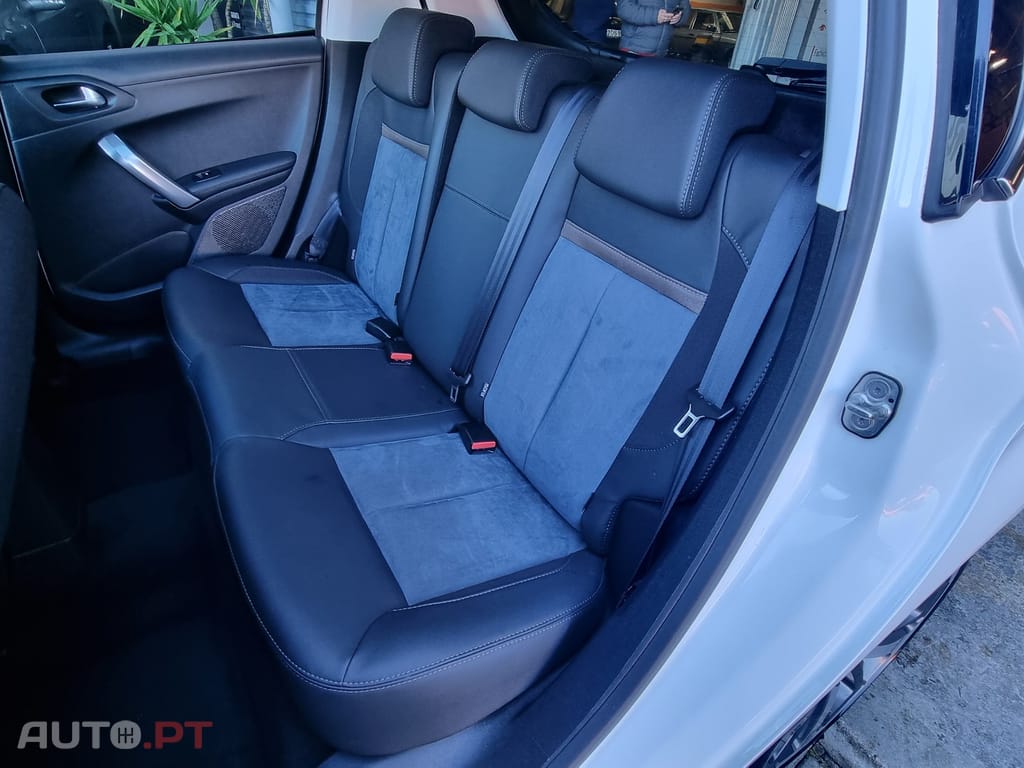 Peugeot 208 1.2 PureTech Style