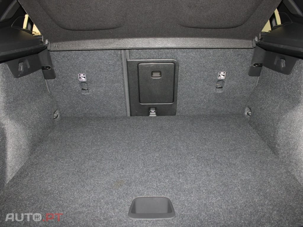 Volvo XC40 1.5 T2 MOMENTUM