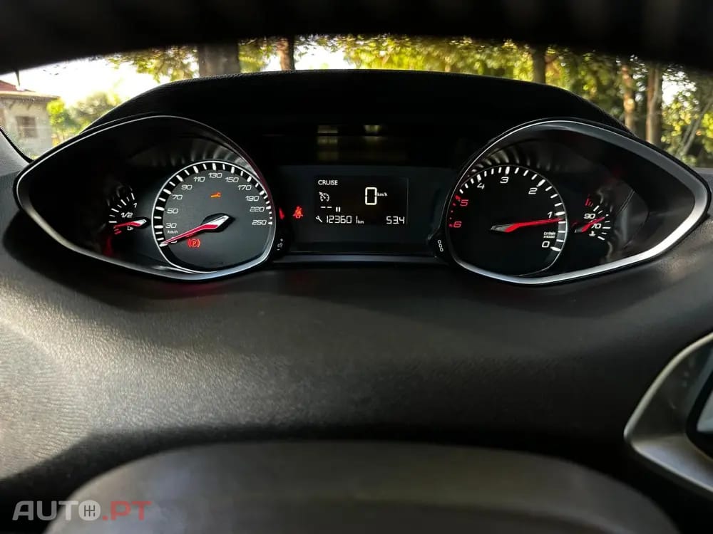 Peugeot 308 1.5 BlueHDi Allure