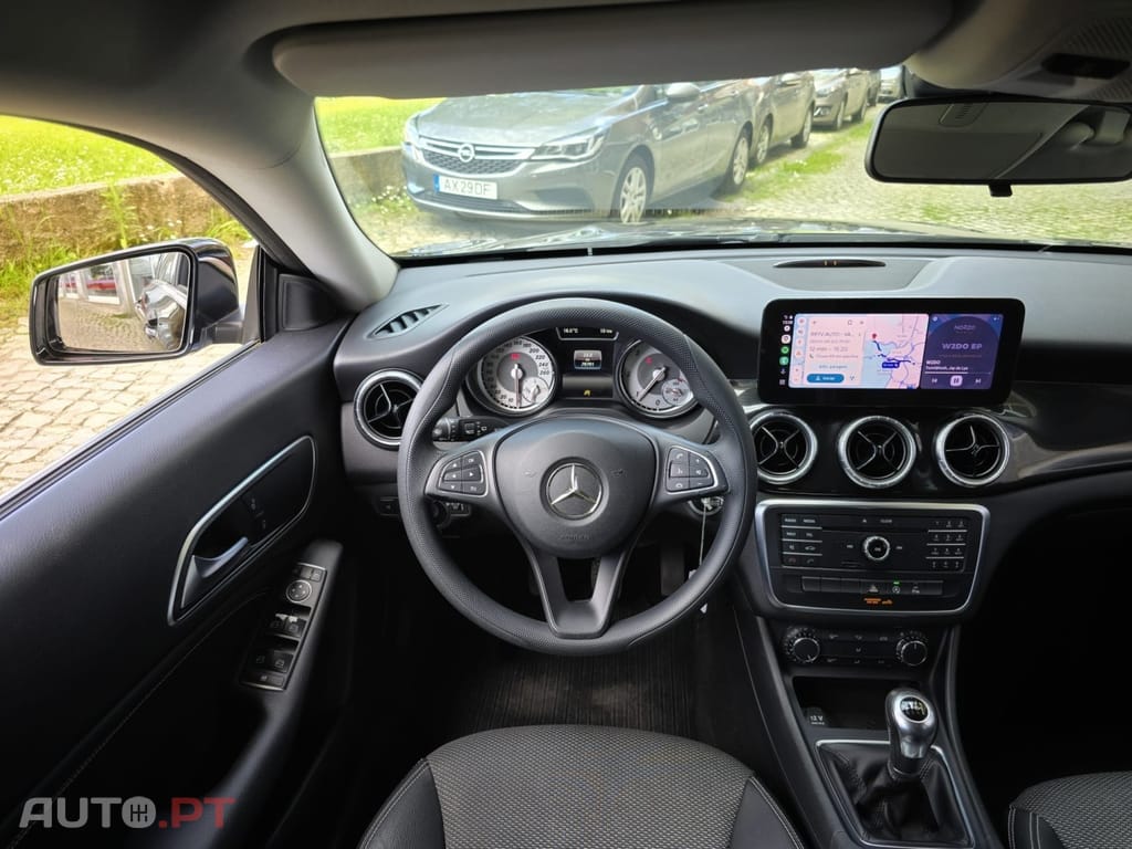 Mercedes-Benz CLA 180 d Shooting Brake