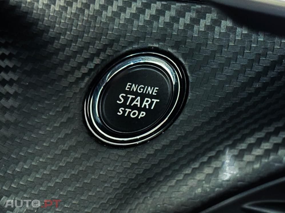 Peugeot E-208 50 kWh GT Pack