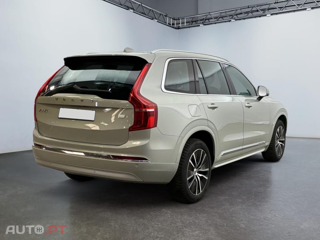 Volvo XC90 2.0 T8 PHEV Geartronic Momentum AWD