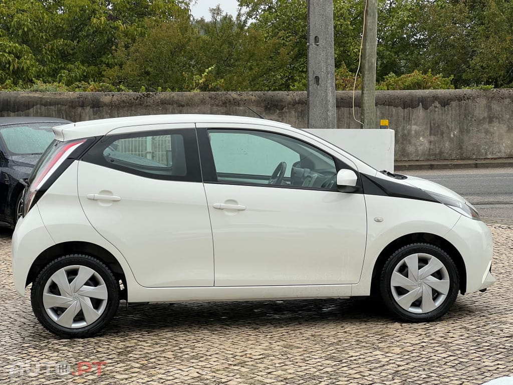 Toyota Aygo 1.0 X-Play+AC+X-Touch